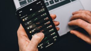 How to Use the MACD Trading Indicator in Your Digital Marketing Strategy The MACD Trading Indicator: How to Use it Effectively